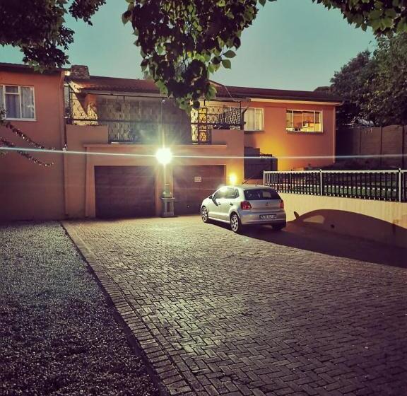 فندق Amberlight Self Catering Accommodation