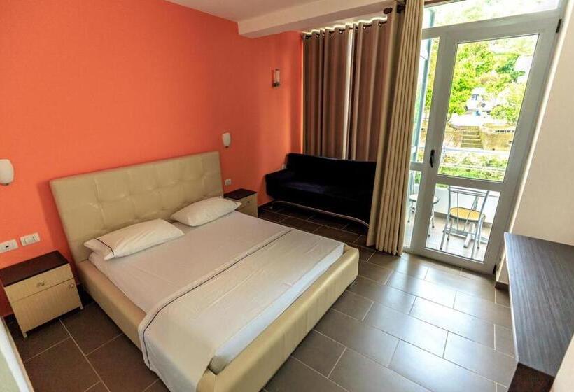 בית מלון כפרי Aurora