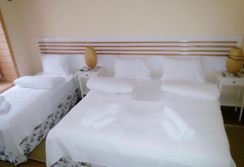 בית מלון כפרי Camlihemsin Tasmektep