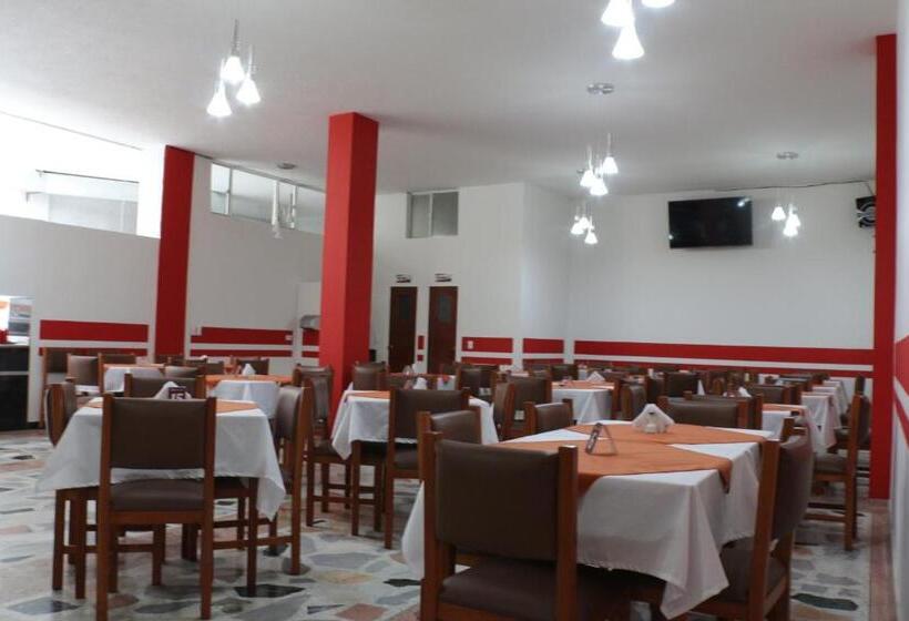 هتل Castillo Real