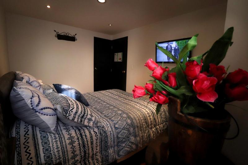 בית מלון כפרי Funza Plaza