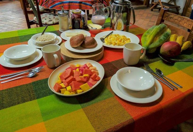 هتل Hostal Mamá Hilda