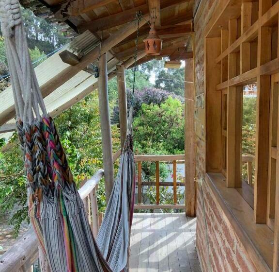 هتل Hostal Mamá Hilda