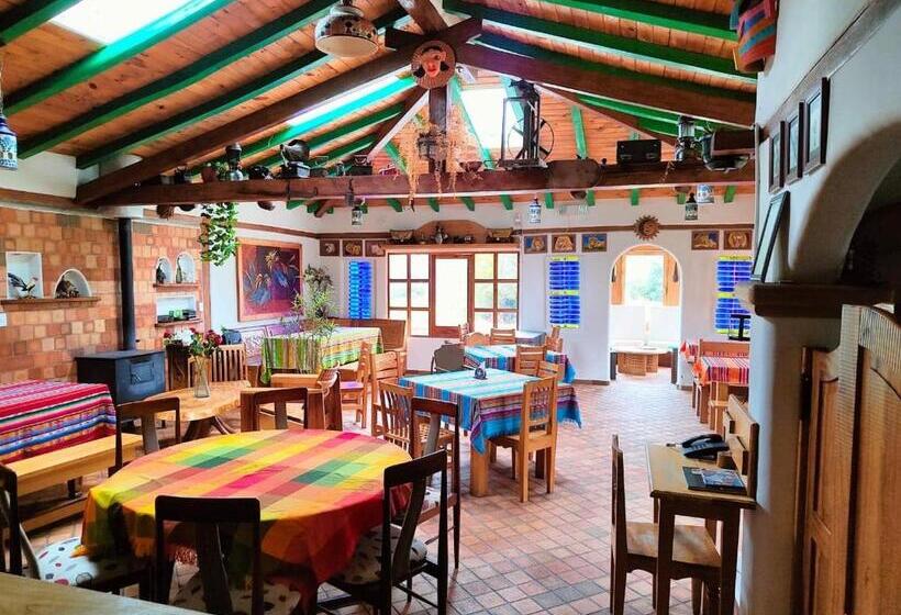 هتل Hostal Mamá Hilda