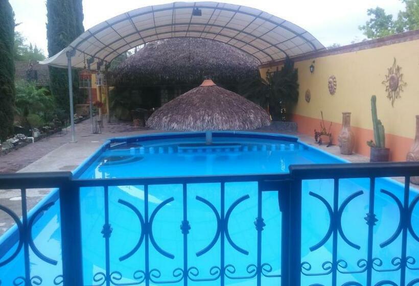 Отель La Estancia