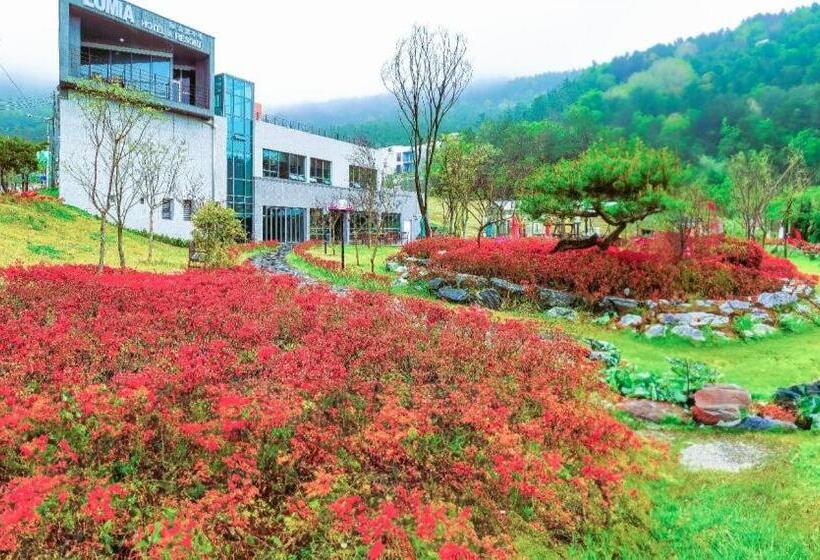 Lumia Hotel & Resort