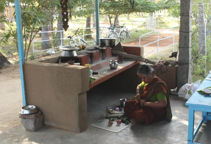 Отель Nannilam Organic Farm Stay