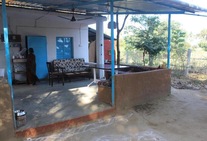 Отель Nannilam Organic Farm Stay