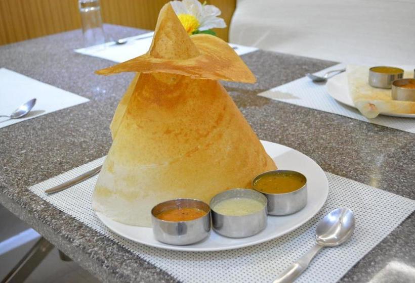 فندق Star Msr Residency