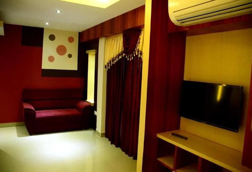 فندق Star Msr Residency