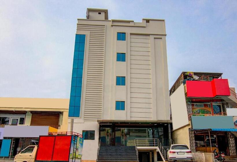 בית מלון כפרי Super Collection O Ramachandra Residency