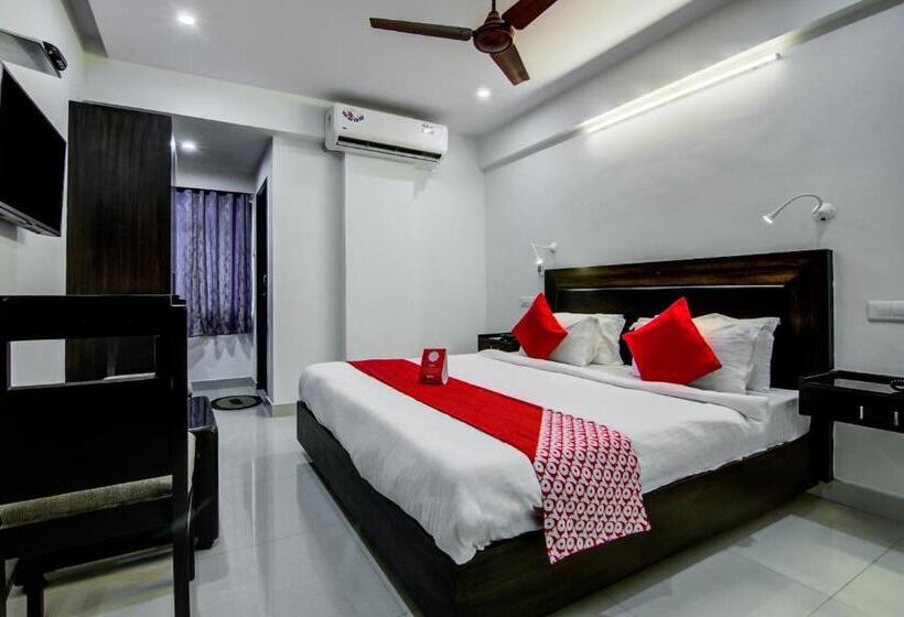 בית מלון כפרי Super Collection O Ramachandra Residency