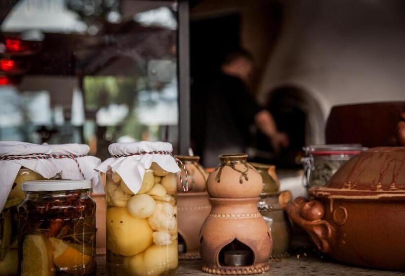 István Parkhotel és Gasztrofarm