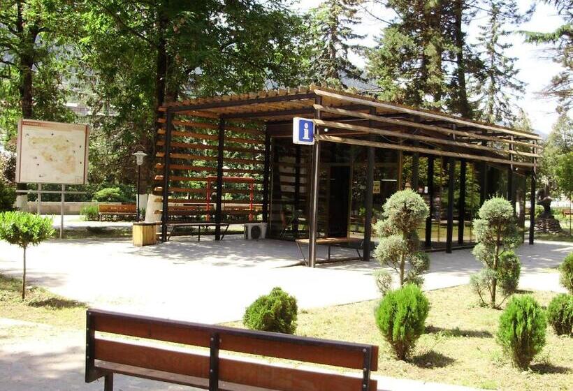 پانسیون Apartment On Erekle 25a