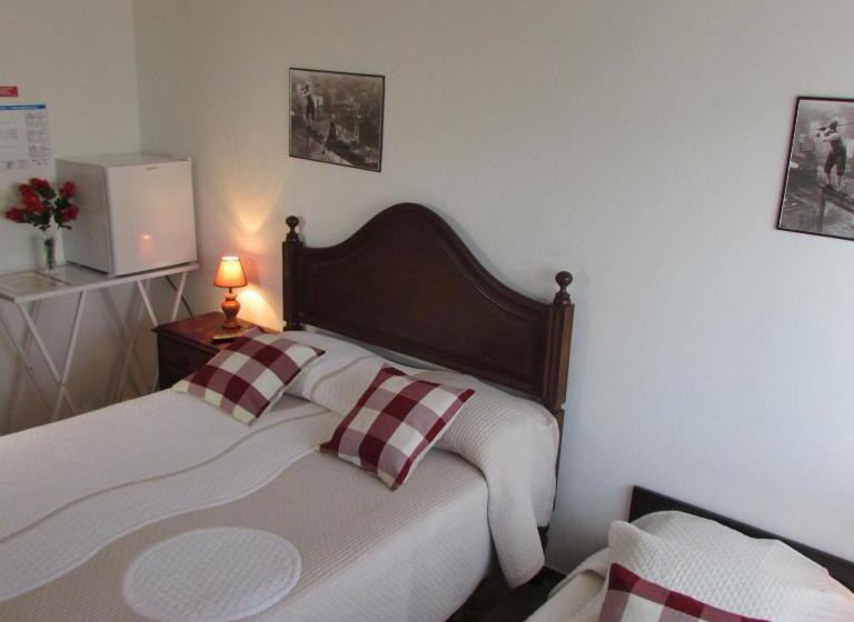 پانسیون Hospedaria Firmino Bernardino
