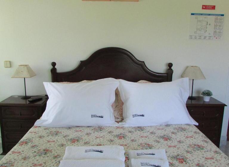 پانسیون Hospedaria Firmino Bernardino