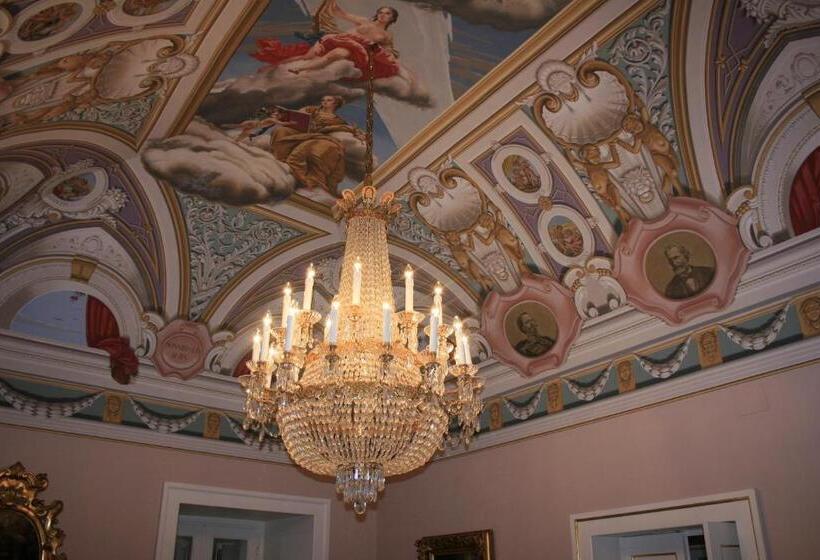 ペンション Palazzo Franza Musarò