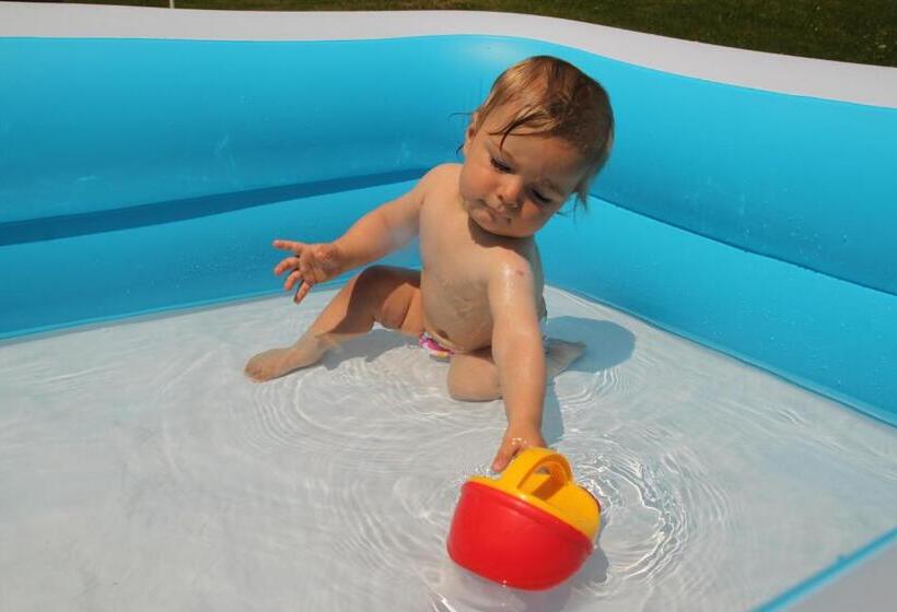 بنسيون Penzion Zámek Rozsochatec