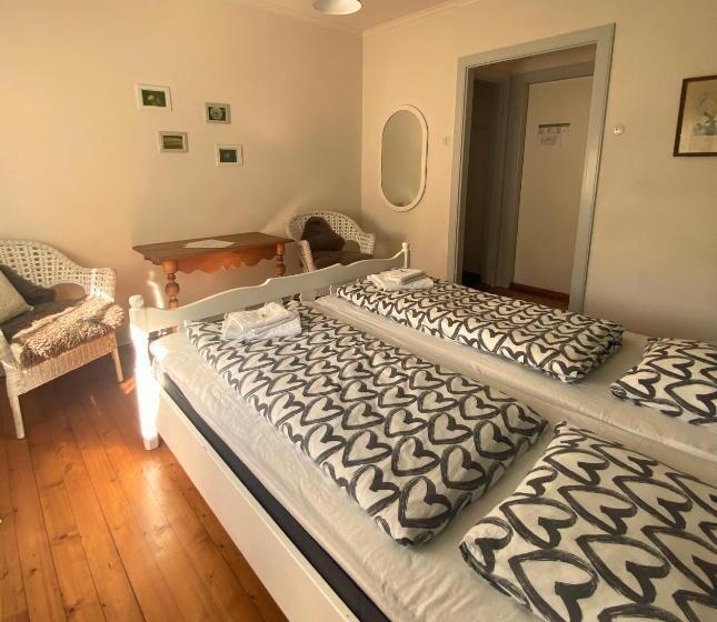 بنسيون Villa Karllösa Bed And Breakfast