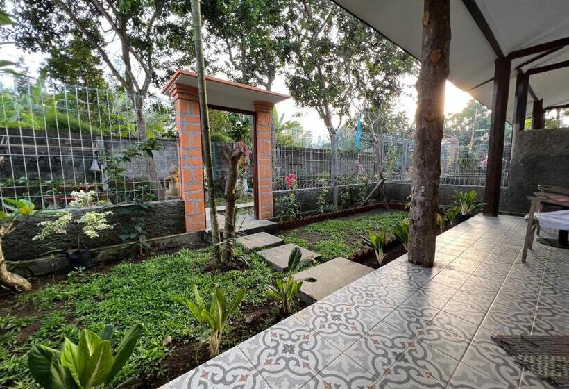 פנסיון Villa Santai Karangasem