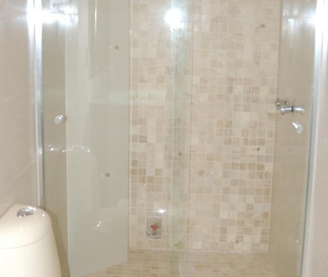 Premier Hotel Suites