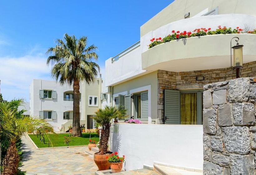 Angela Studios Apartments