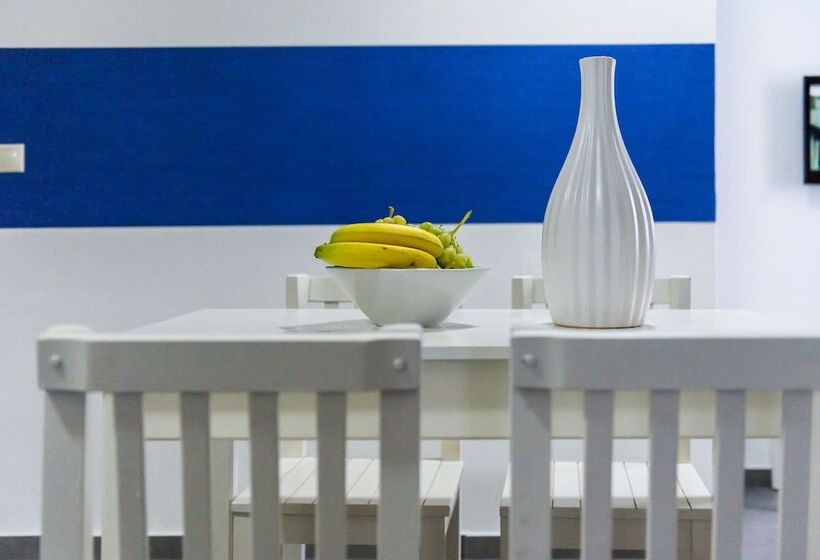 Angela Studios Apartments