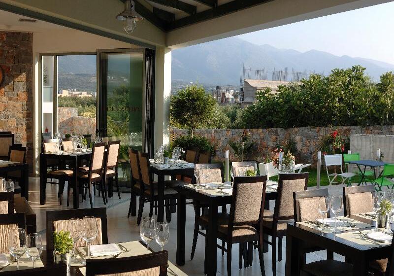 Angela Studios Apartments