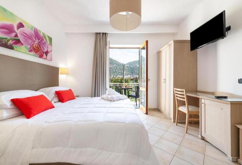 مبيت وإفطار Villa Francesca Relais