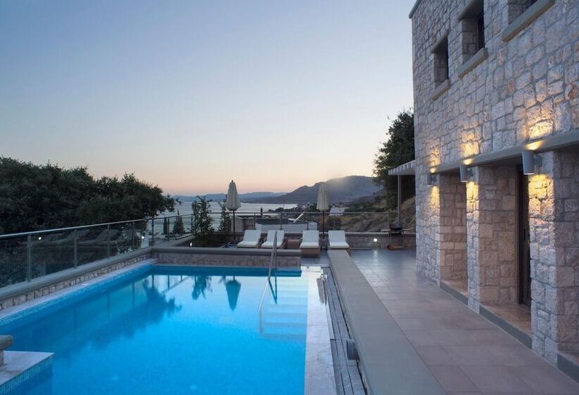 Blue Dream Luxury Villas