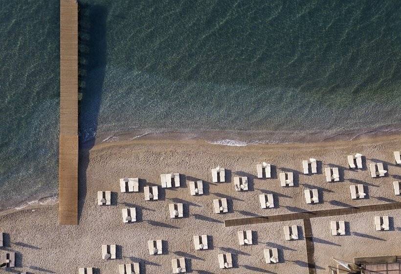 Doryssa Seaside Resort