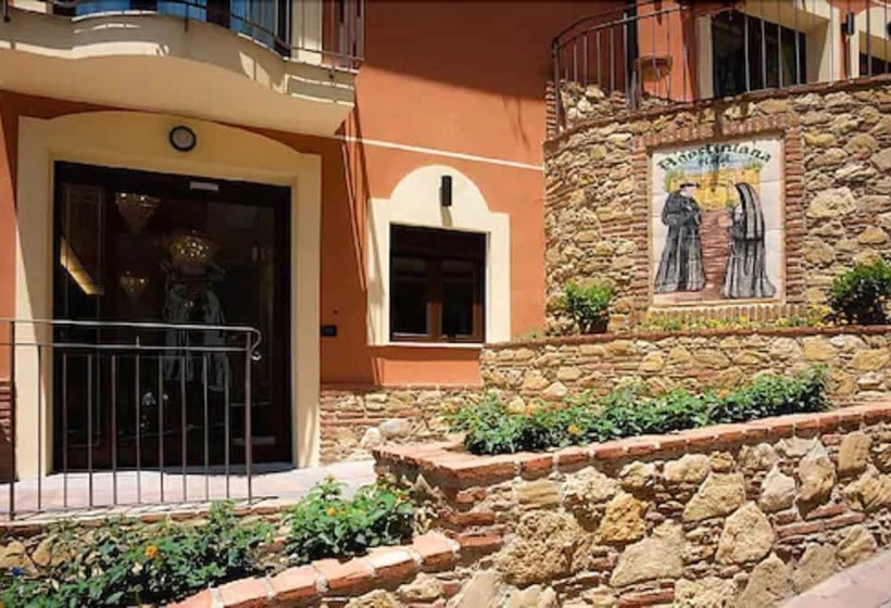 فندق Agostiniana