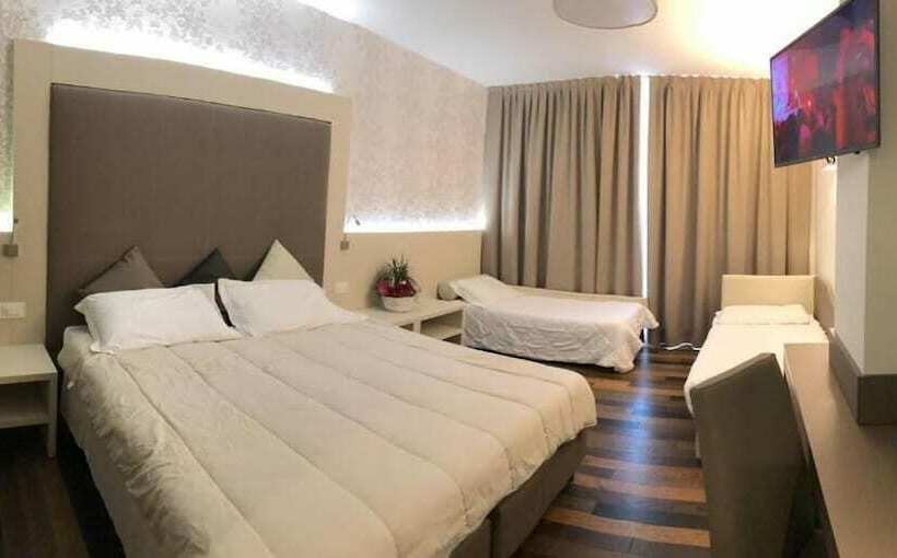 Отель Gardesana