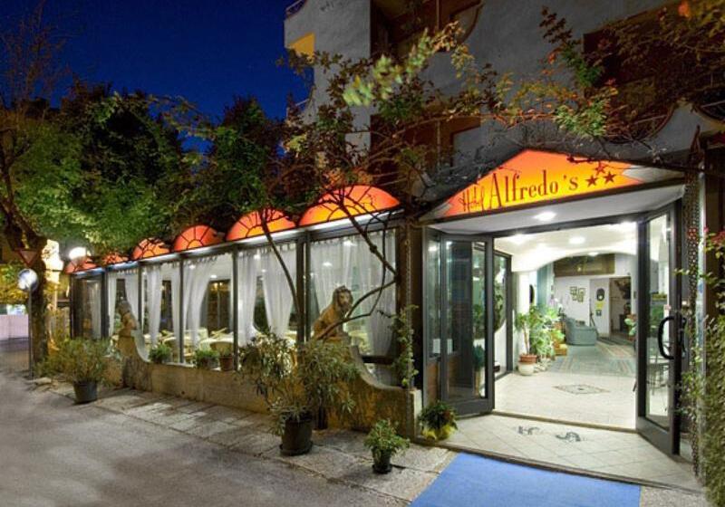 Отель Alfredo's