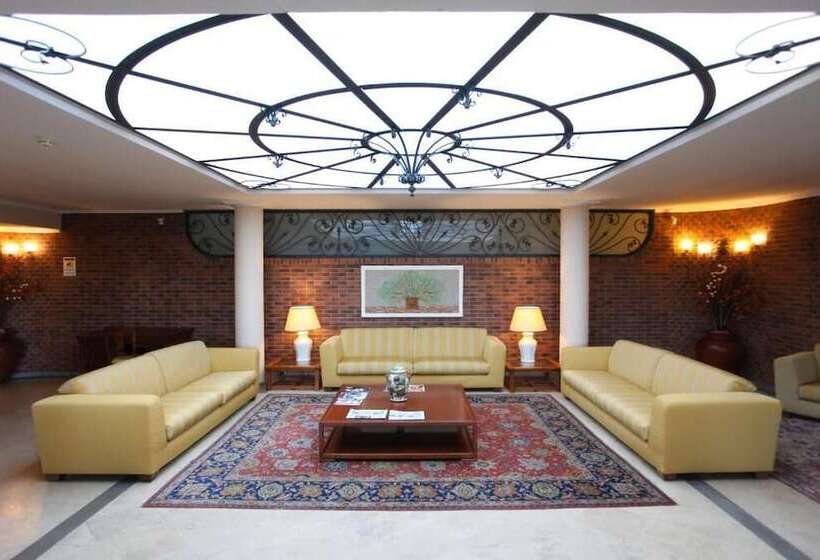 בית מלון כפרי Altea Suites