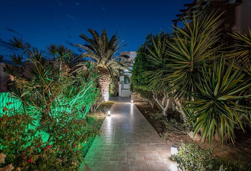 فندق Annita's Village