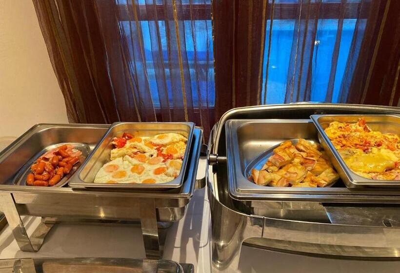 فندق Annita's Village