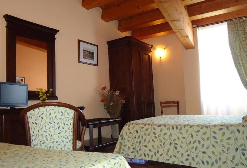 Отель Archimede Ortigia