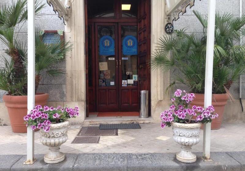 Отель Archimede Ortigia