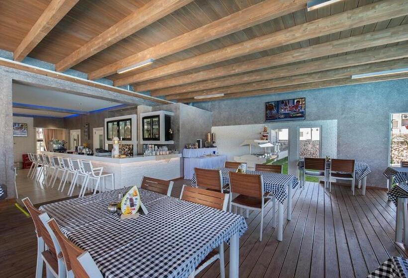 Argiri Resort Hotel & Apartments