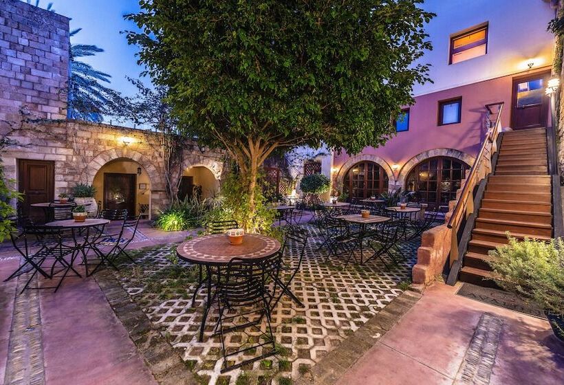 Отель Avalon Boutique Suites