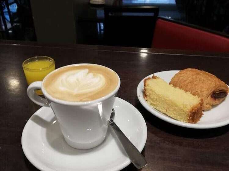 هتل Silken Axis Vigo