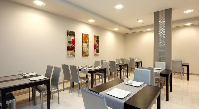 هتل Silken Axis Vigo