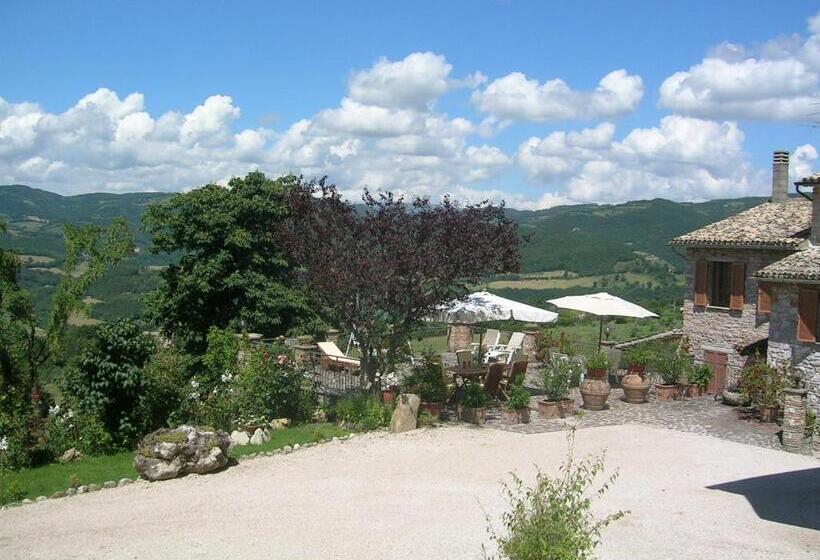 فندق B&b La Terrazza Del Subasio