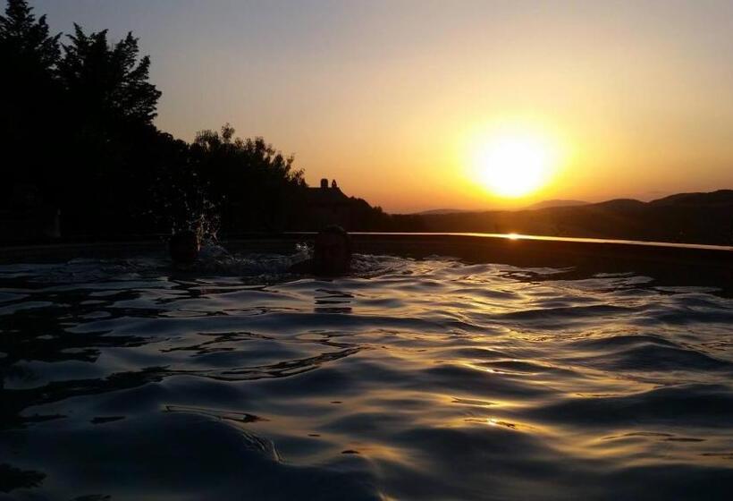 فندق B&b La Terrazza Del Subasio