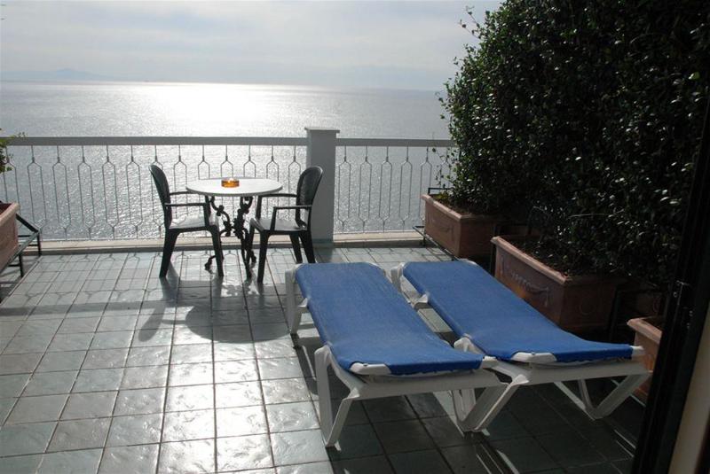 ホテル Bellevue Suite