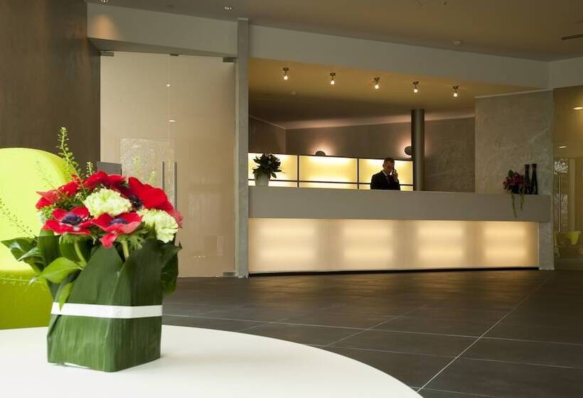 酒店 Best Western Plus The Hub