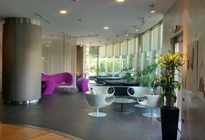 酒店 Best Western Plus The Hub