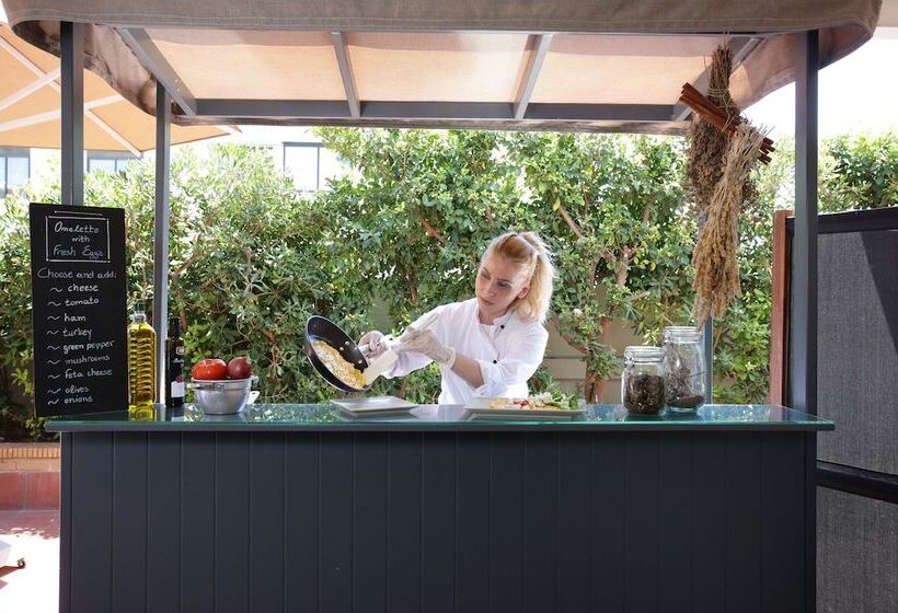 בית מלון כפרי Blazer Suites