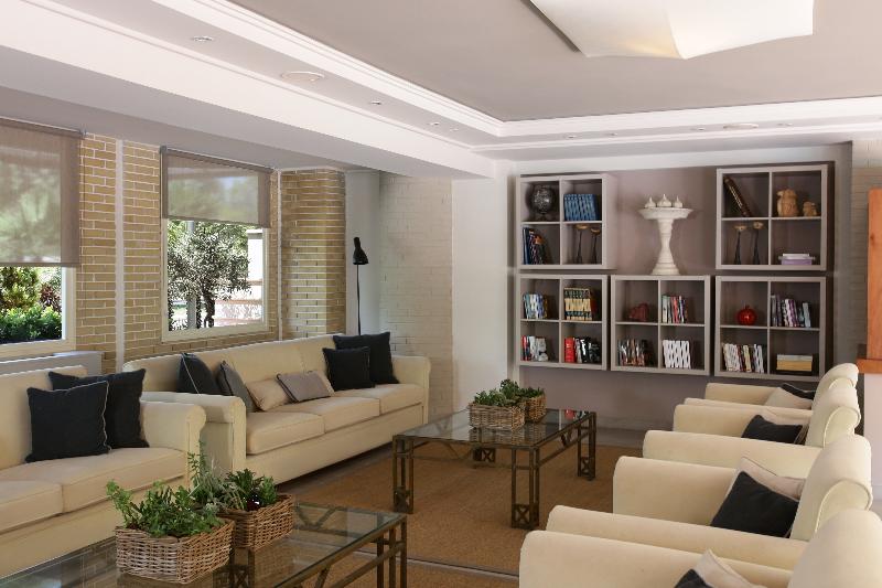 בית מלון כפרי Blazer Suites